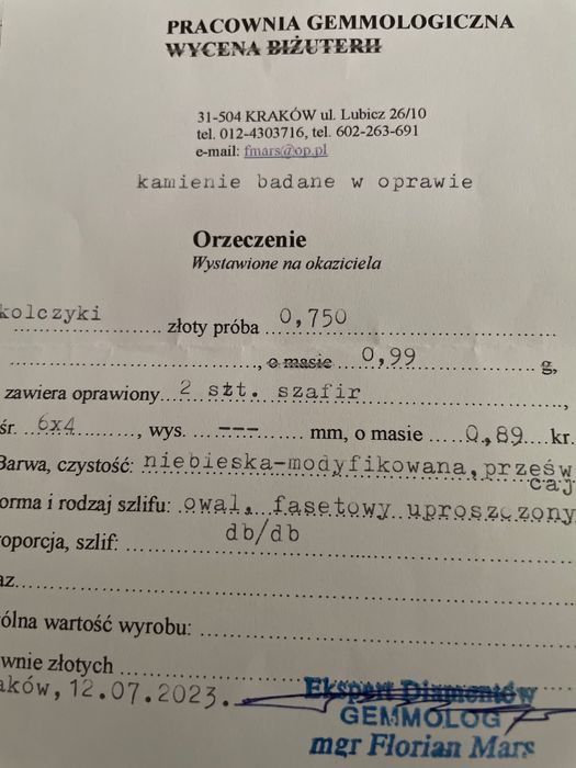 Złote kolczyki z szafirami