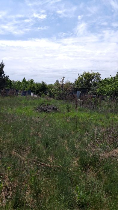 Продаж земельної ділянки в обжитому садовому товаристві