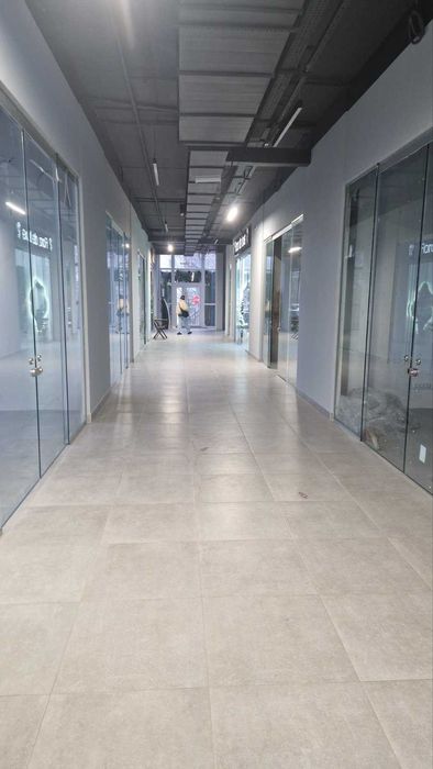 Оренда приміщення під магазин! БЦ Локація