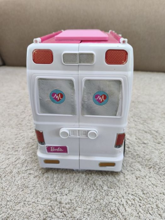 Karetka samochód auto dla lalek barbie