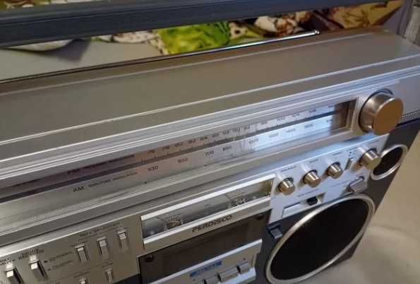 Magnetofon Hitachi TRK-8600