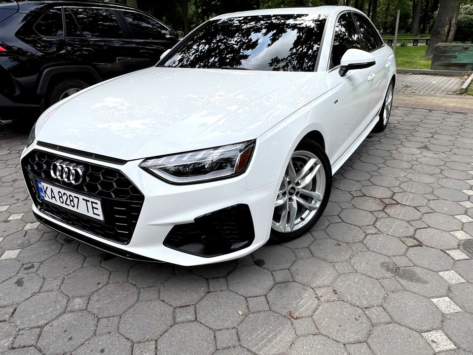 Audi A4 Quattro Premium Plus 2022 s-line
