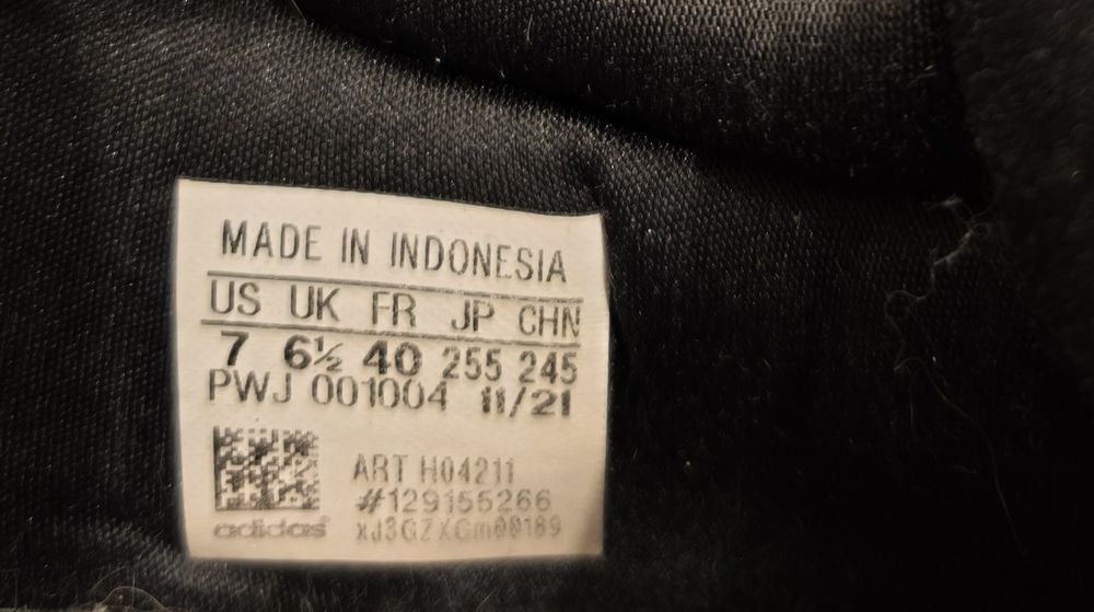 Buty Adidas młodzieżowe