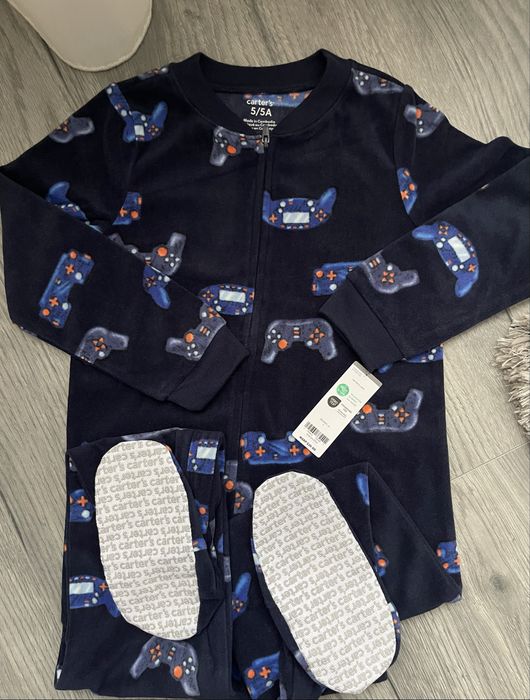 Флісовий чоловічок піжама Carter’s, на 5 років (105-110 см), НОВИЙ.