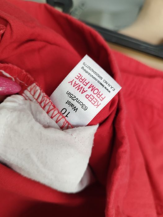 R.38 F&F czerwone spodenki szorty damskie