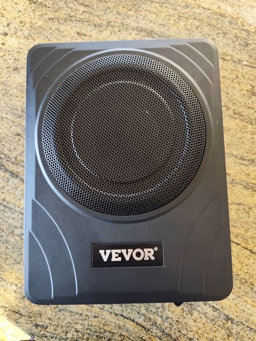Subwoofer 8" amplificado Vevor 300W