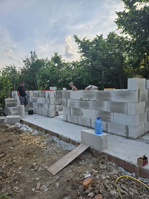 Надаєм ремонтно будівельні послуги