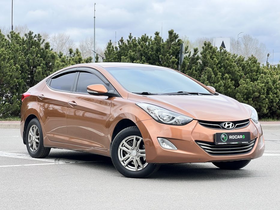 Hyundai Elantra 2012 рік 1.8 бенз/газ