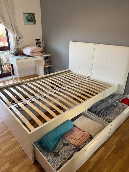 Cama Ikea e colchao como novos