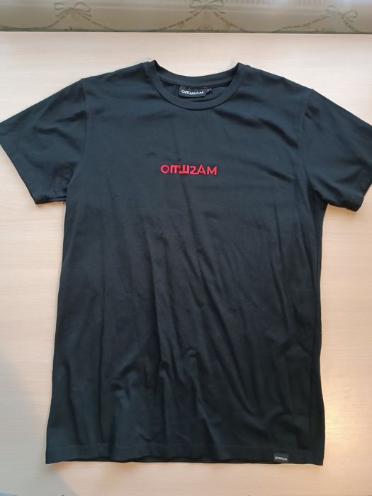 Футболка марки omw2am