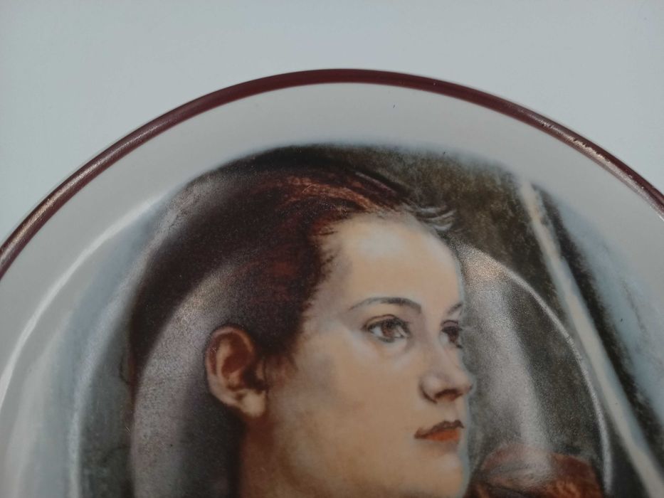 Talerz patera WAWEL Dziewczynka w Czerwonej Sukience