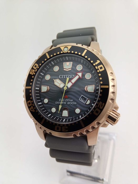 Японские мужские 200м дайверские часы Citizen Eco-Drive BN0163-00H