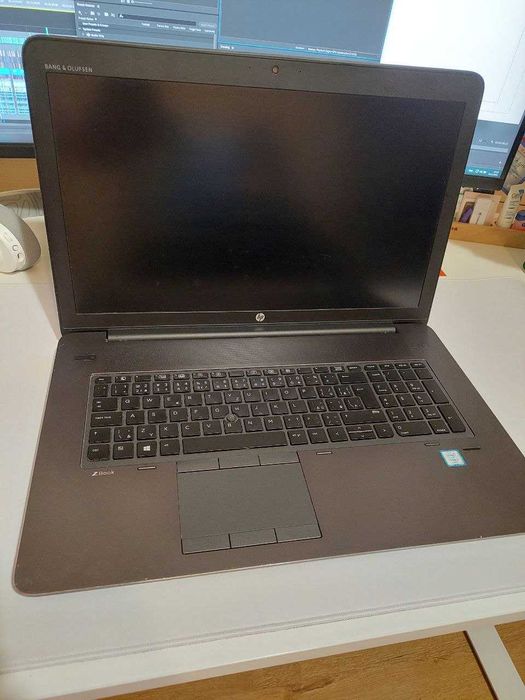 Ноутбук HP 17 G3 17" i7-6700HQ/32GB /256GB + 1TB /NVIDIA M2000M