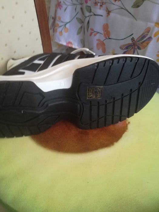 Sneakersy adidasy nowe rozm 40