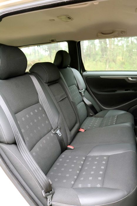 Volvo V70  2.4i (5 Cil.) Aut. **Irrepreensível**