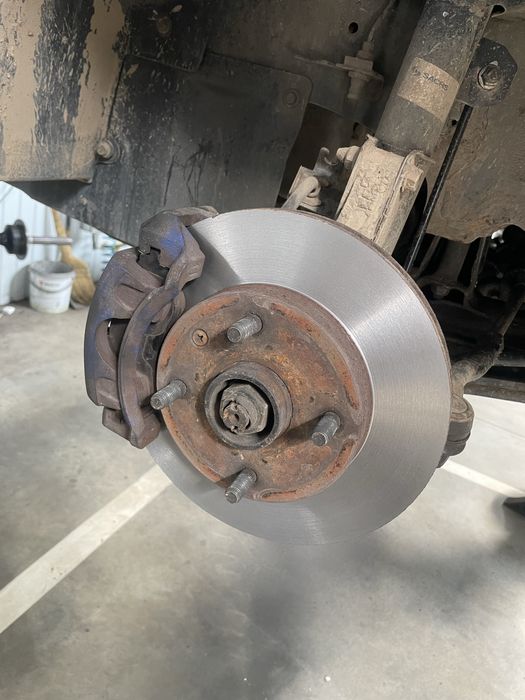 продам лачеті 1,8