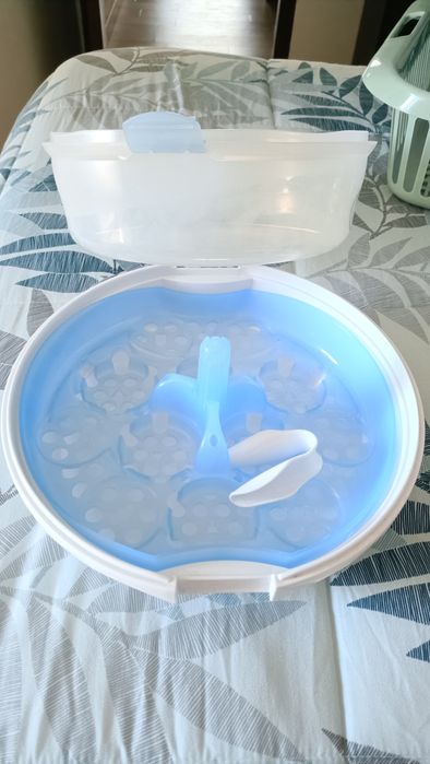 Vários itens para bebé