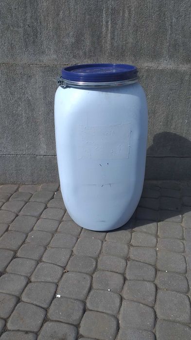 Beczka plastikowa 80l beczki na wodę ziarno zboże karmę 80