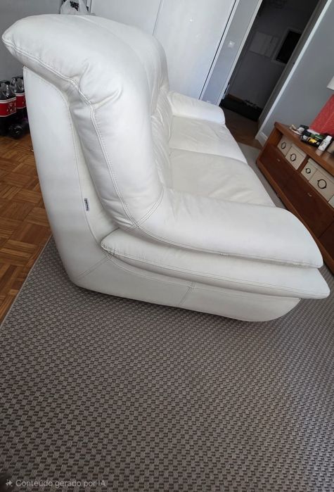 Sofá branco de pele