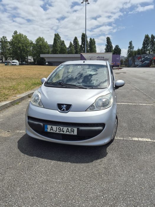 Vendo carro Peugeot 107