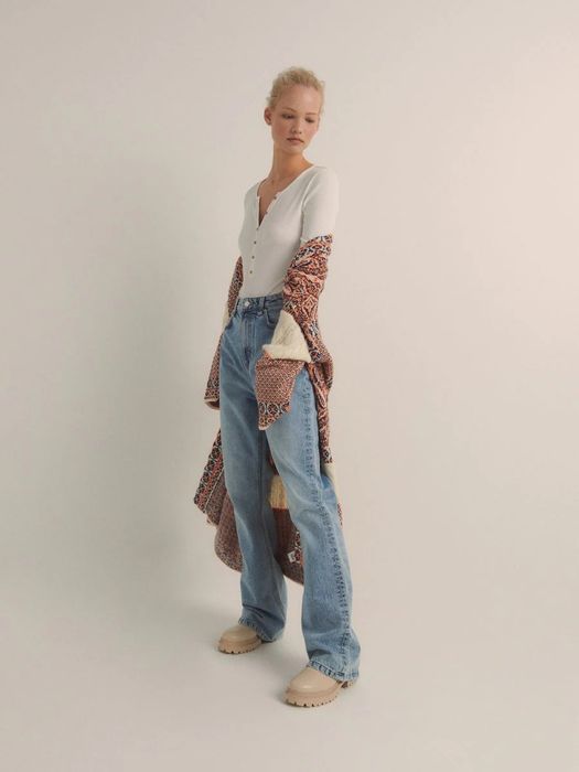 Jeansy boot cut rozszerzane  Reserved 36