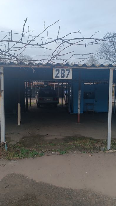 Задам место на крытой охраняемой стоянке