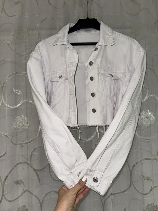 Белая женская джинсовая куртка пиджак s (42-44) 38