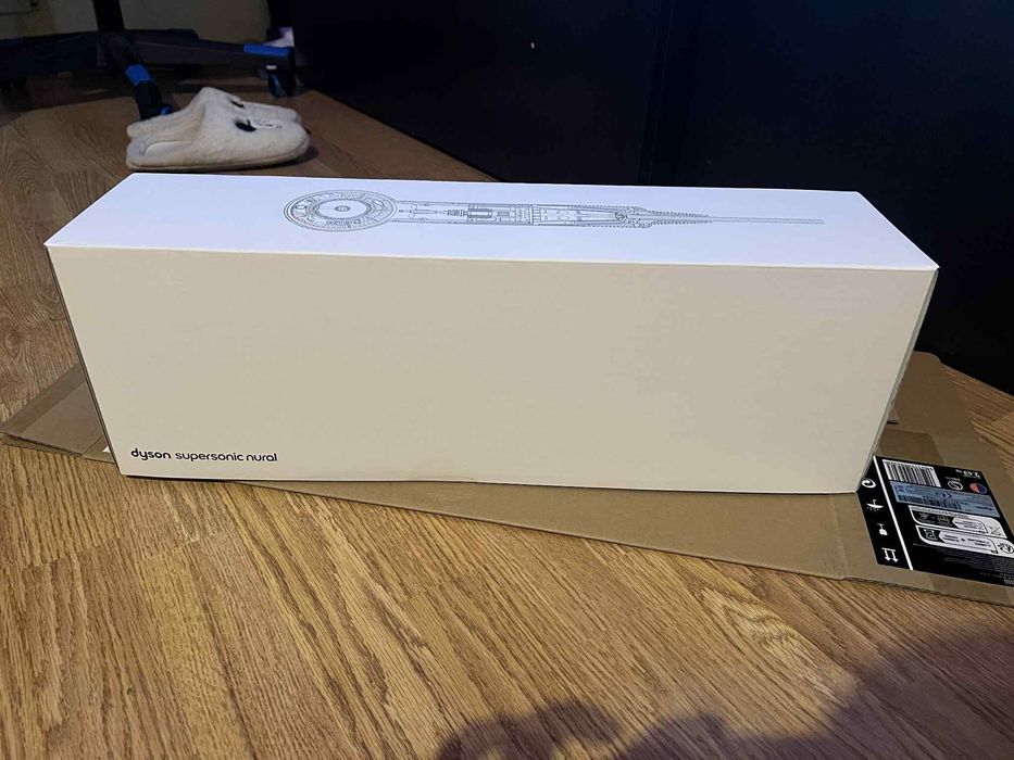 Продам фен Dyson