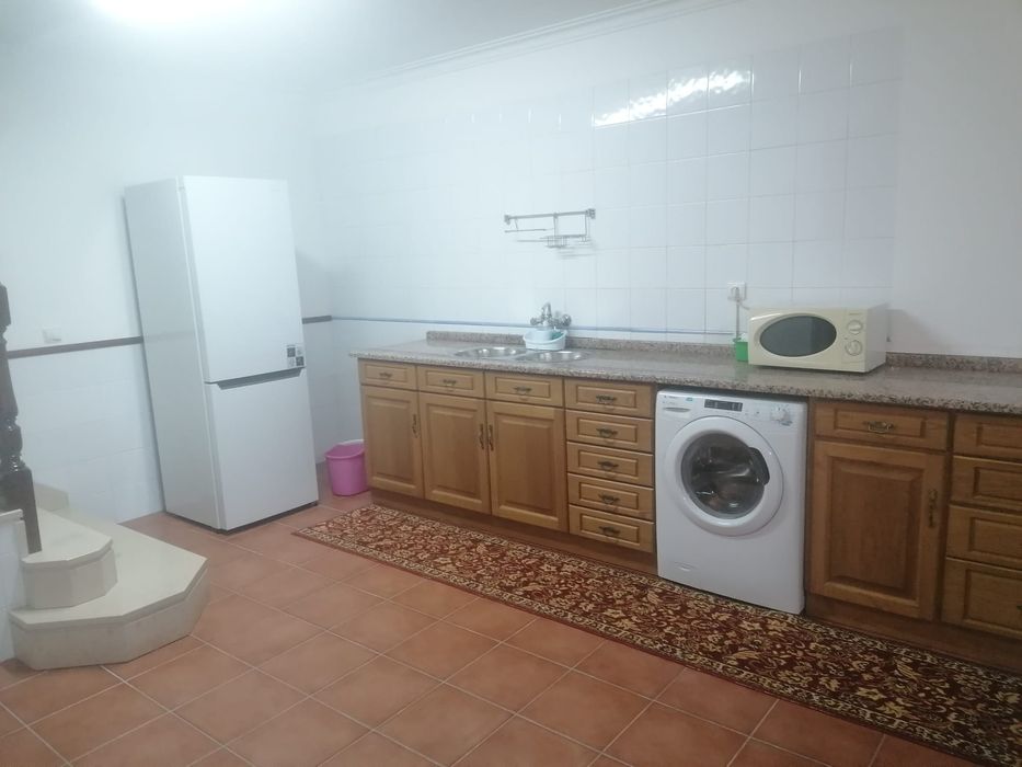 Aluga Andar de Moradia