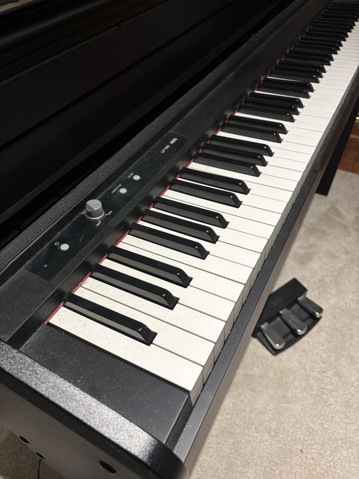 Piano digital Korg LP - 180