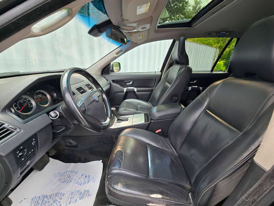 Volvo XC90      2014
