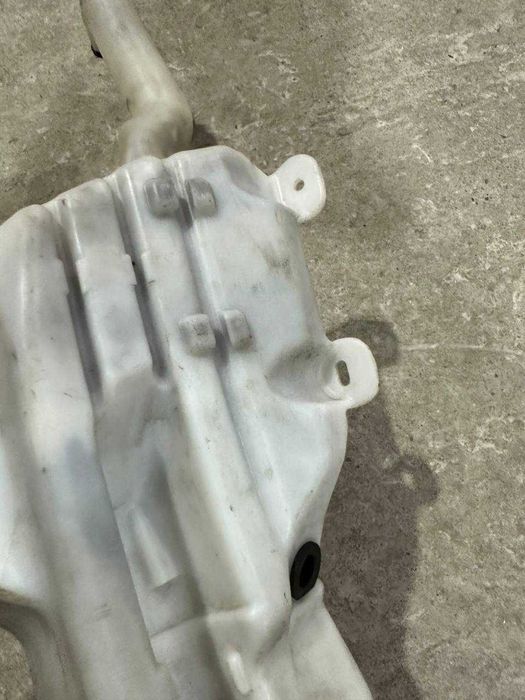 Бачок омывателя Opel insignia 2013-2017. 401140137