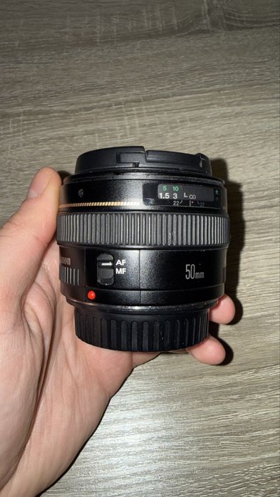 Обʼєктив Canon EF 50mm f/1.4 кенон