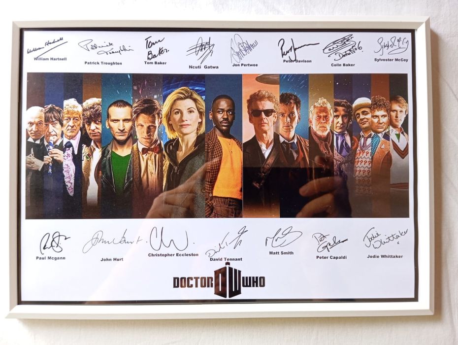 Moldura Série All Doctor Who com Autógrafos (A4)