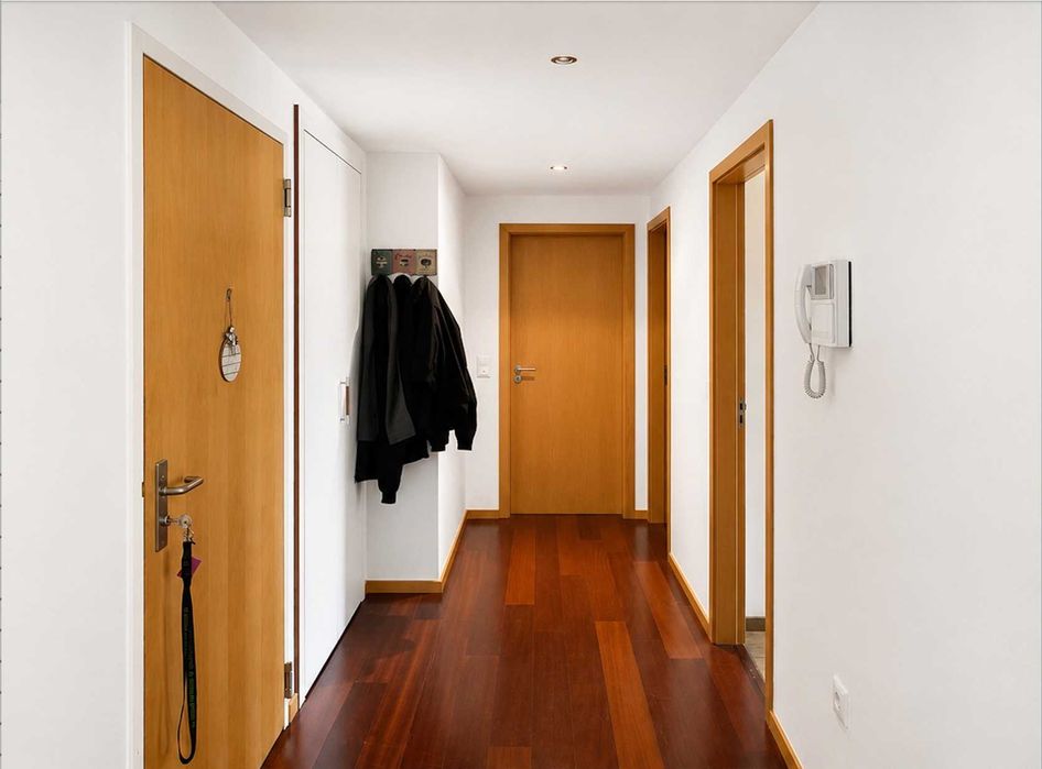 Apartamento T1 com garagem e mobilado