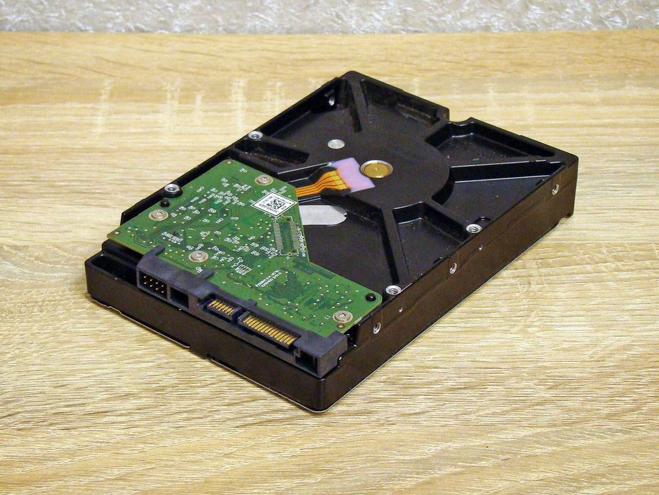 Продам жесткий диск (HDD) для ПК WD CAVIAR® PURPLE™ объемом 2 Тб