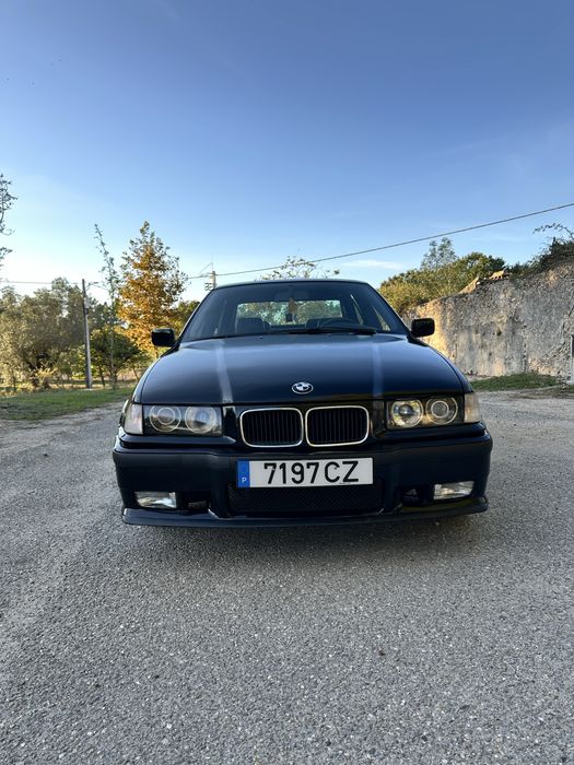 BMW e36 318is 143cv — photo 2