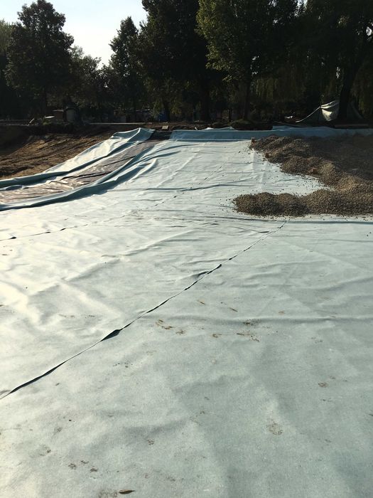 Geowłóknina Poliestrowa - Gramatura 300 - Szerokość 4m