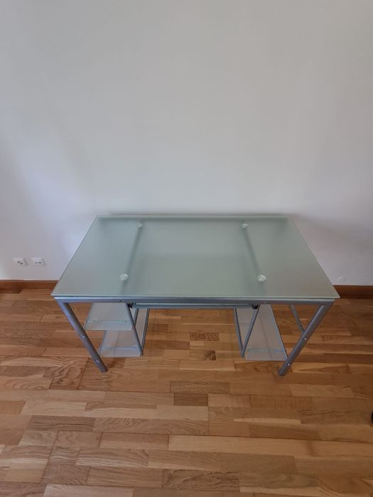 Secretária para quarto