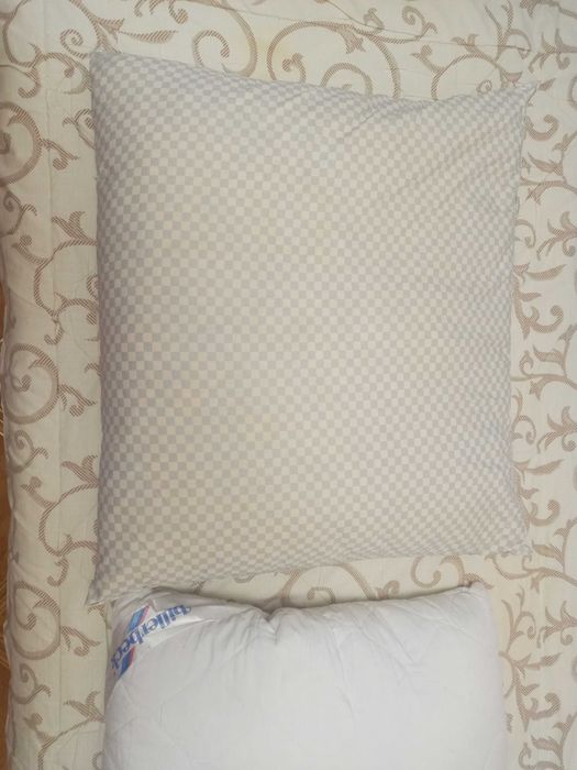 Продам подушки перьевые