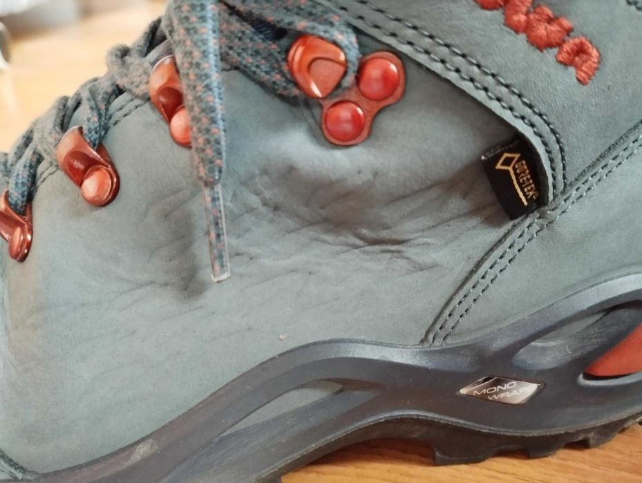 Buty Trekkingowe LOWA - damskie