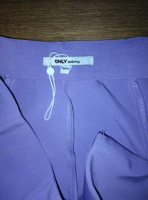 Брюки новые. L.    .