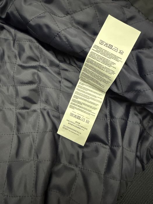 Продаю новую мужскую куртку ARMANI