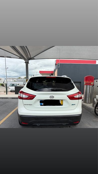 Nissan Qashqai 1.5 dCi Diesel 110 cv 2015 – Estado irrepreensível