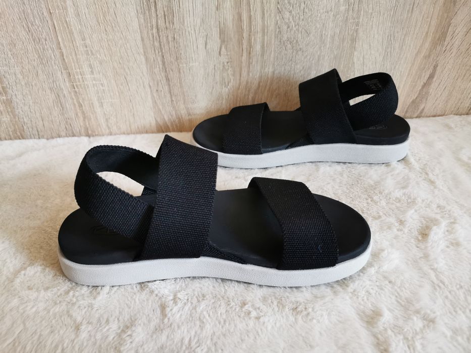 Keen Elle Backstrap sandały 37