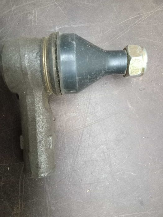 продам наконечник рулевой тяги