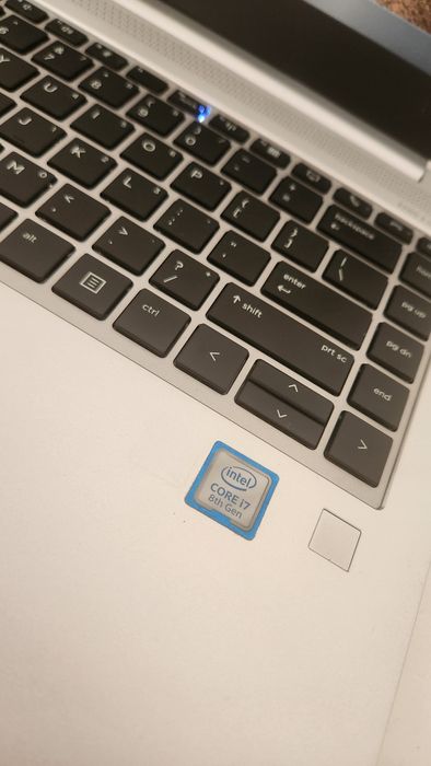 Portátil HP i7 8550U de 14" IPS 128Gb 8Gb Ram (expansível) + Bateria nova e suplente!
