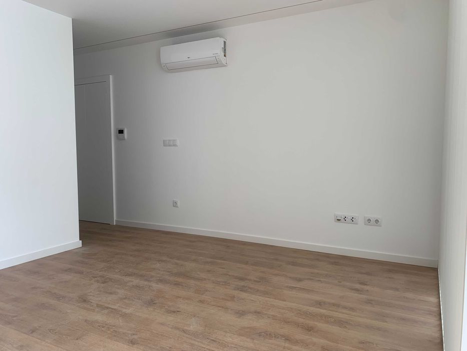 Anjos Living | T0 com Jardim Privativo no Centro de Aveiro