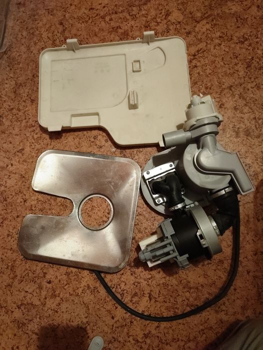 Kosz zmywarki do zabudowy Ariston Hotpoint LFT116A