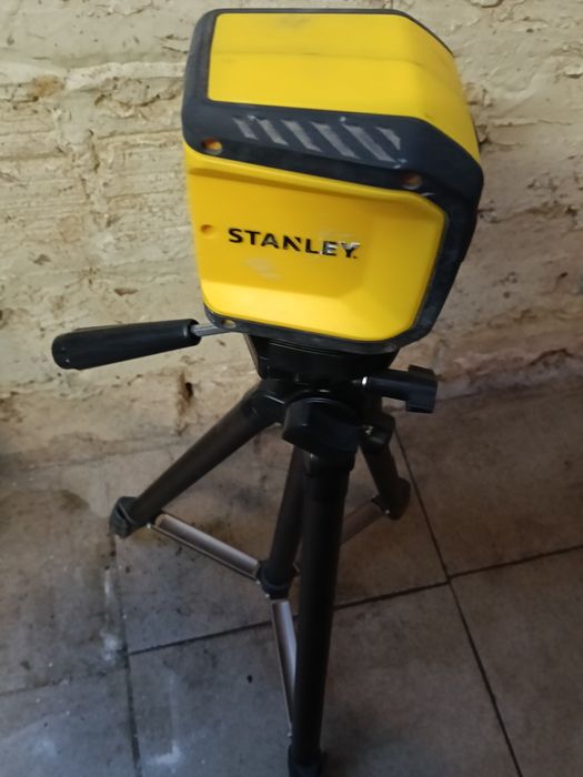 Sprzedam laser krzyżowy Stanley